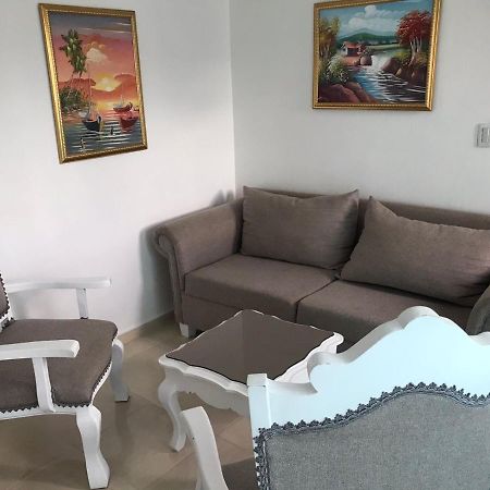 Apartamento Los Rieles Santiago De Los Caballeros Bagian luar foto