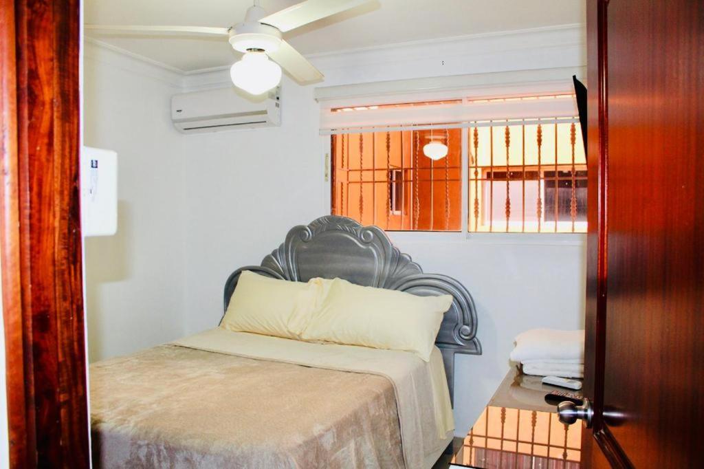 Apartamento Los Rieles Santiago De Los Caballeros Bagian luar foto